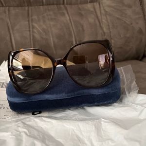 Gucci sunglasses